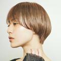 ツヤ感を与えるショコラ系カラー＆ライン感ショートでモードっぽく！｜最旬ヘアカタログ