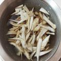 食欲の秋☆食べ過ぎたら“胃腸のお掃除”ニコサラダ「ごぼうと刺身こんにゃくのサラダ」