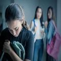 見た目で「元ヤン」と怖がられる私の“本当の過去”。いじめで階段から突き落とされて…