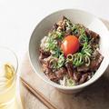 プチ贅沢な「卵かけごはん」レシピ｜焼き肉に卵を加えてマイルドさをプラス！ |