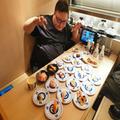 1人で「くら寿司で1万円食べる」ことはできるのか？ 大食い自慢が挑戦した結果 - ビューテ